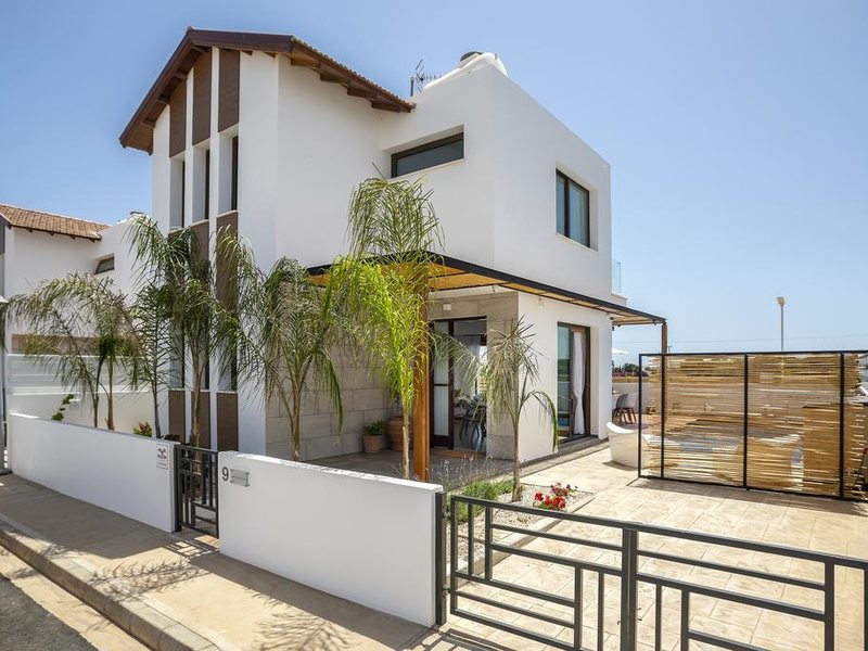 Louis Chris Le Mare Luxury Villa 291935