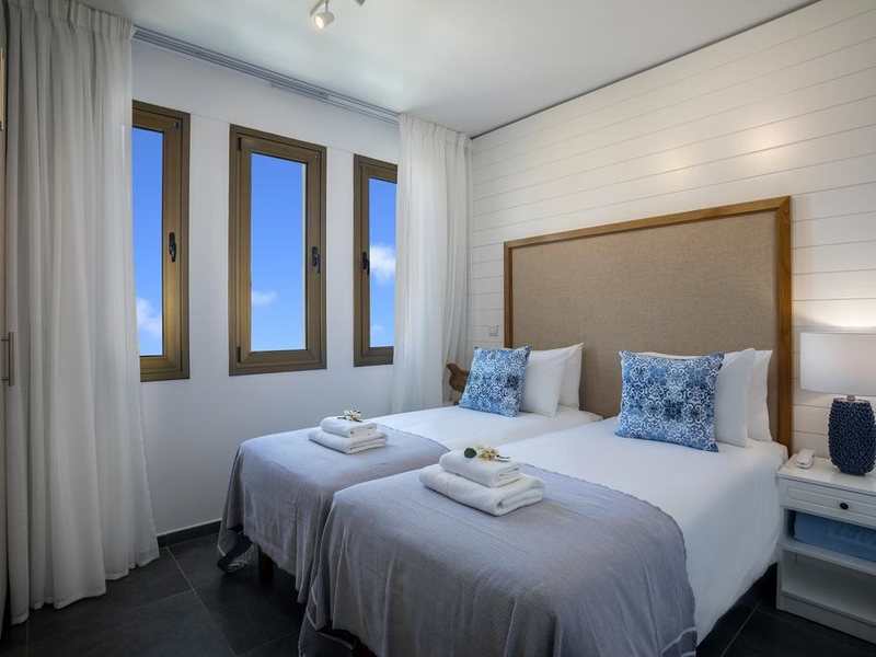 Louis Chris Le Mare Luxury Villa 291946