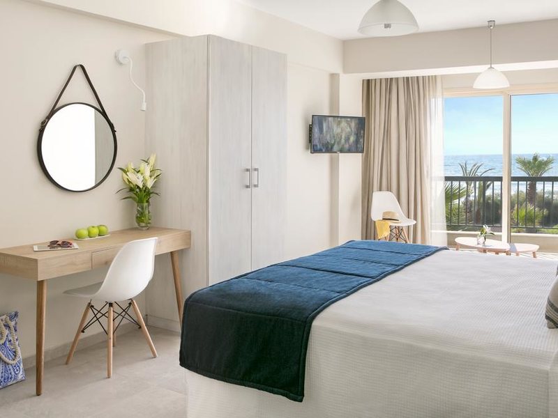 Louis Paphos Breeze 290173