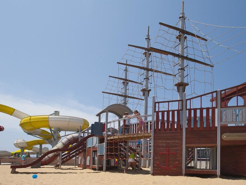 Louis Phaethon Beach 290175