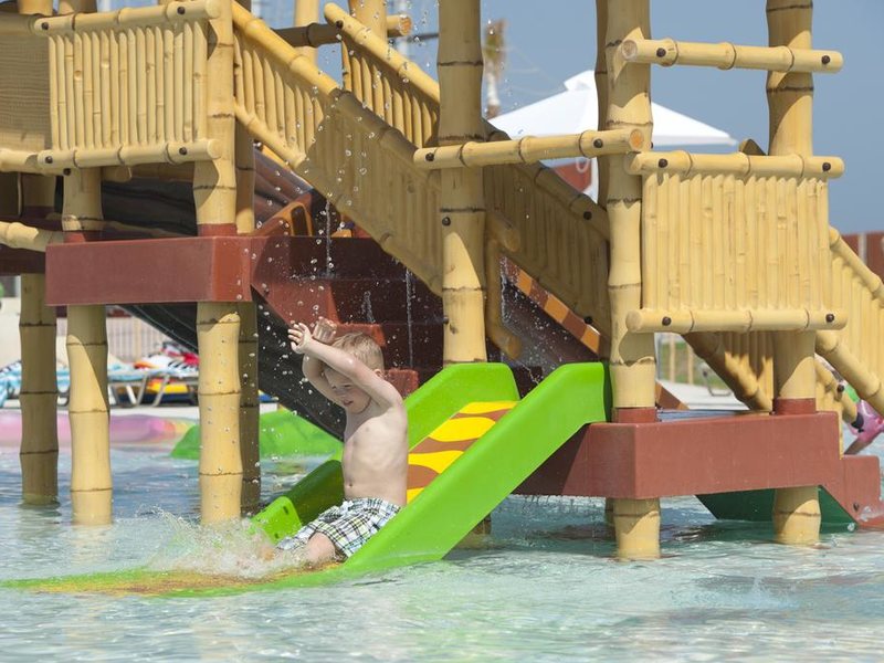 Louis Phaethon Beach 290180