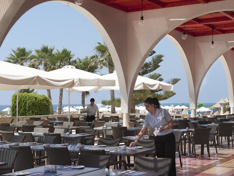 Louis Phaethon Beach 290185