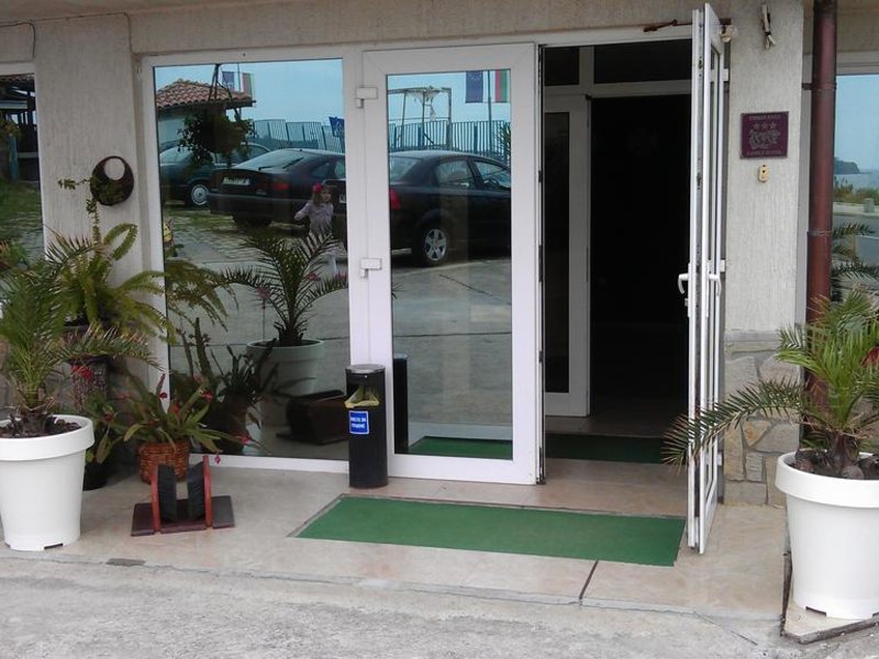 Lozite Family Hotel 166156