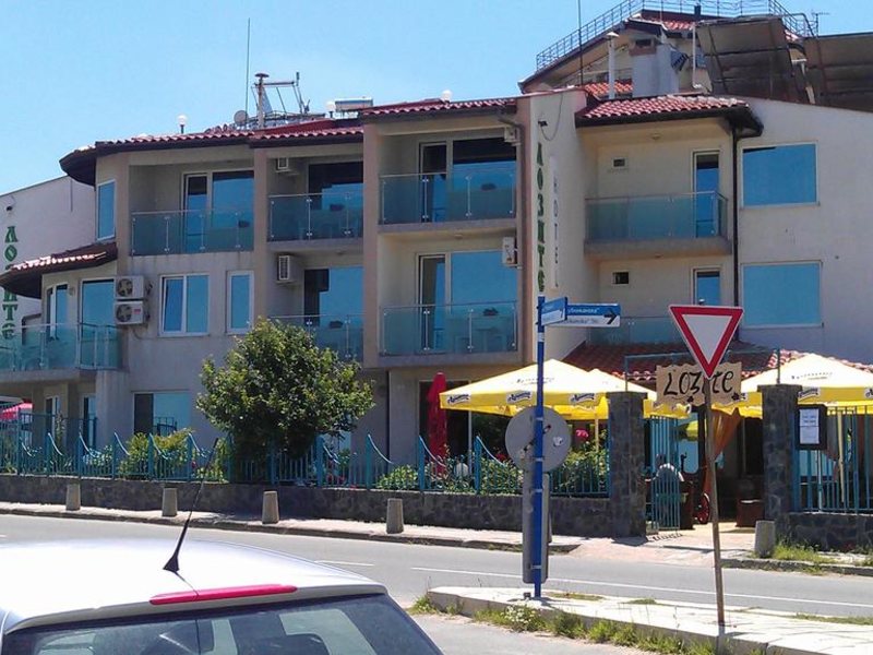 Lozite Family Hotel 166157