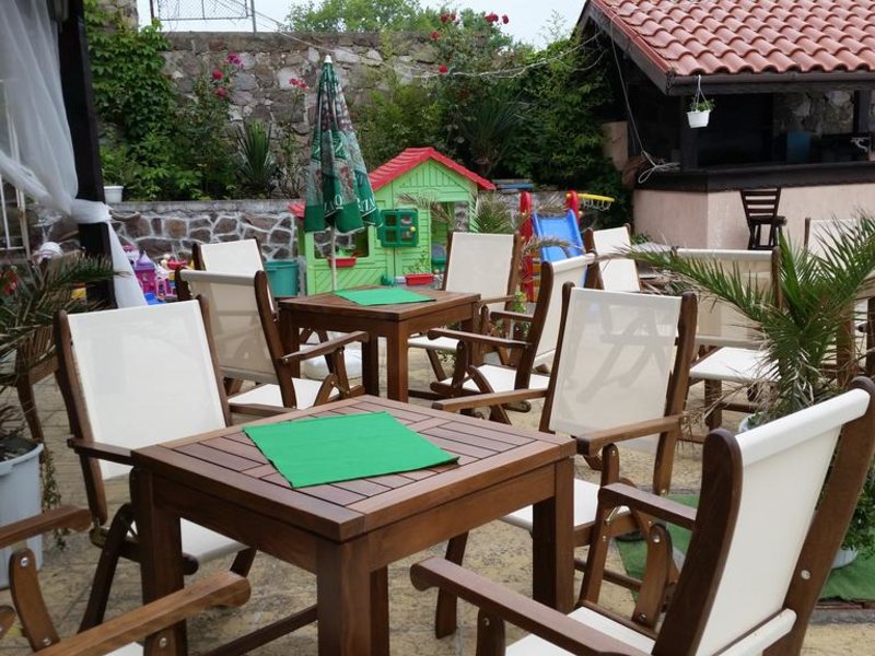 Lozite Family Hotel 166167