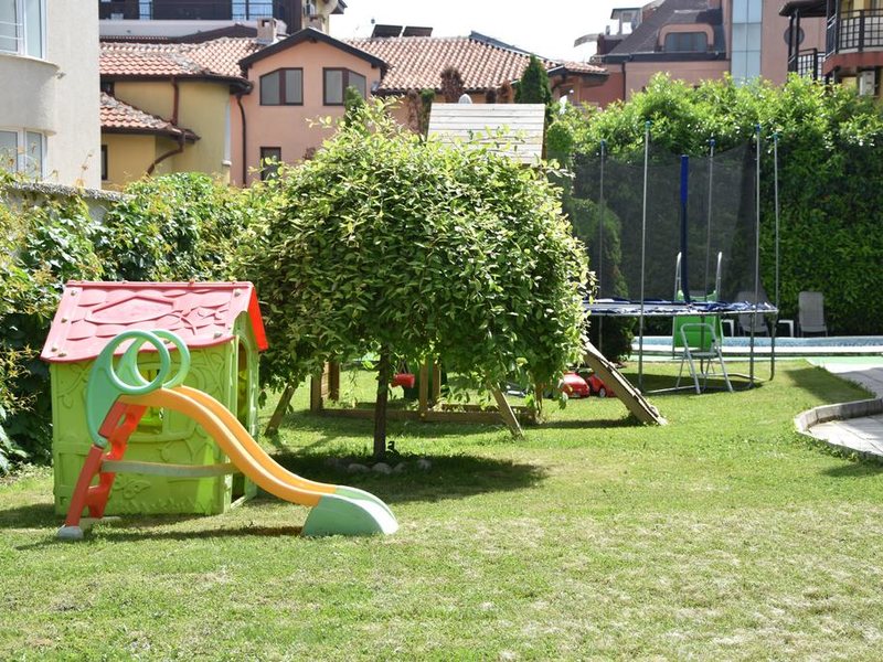 Lucky Family Aparthotel 311787