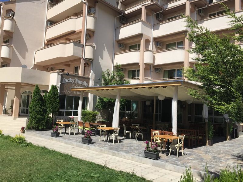 Lucky Family Aparthotel 311810