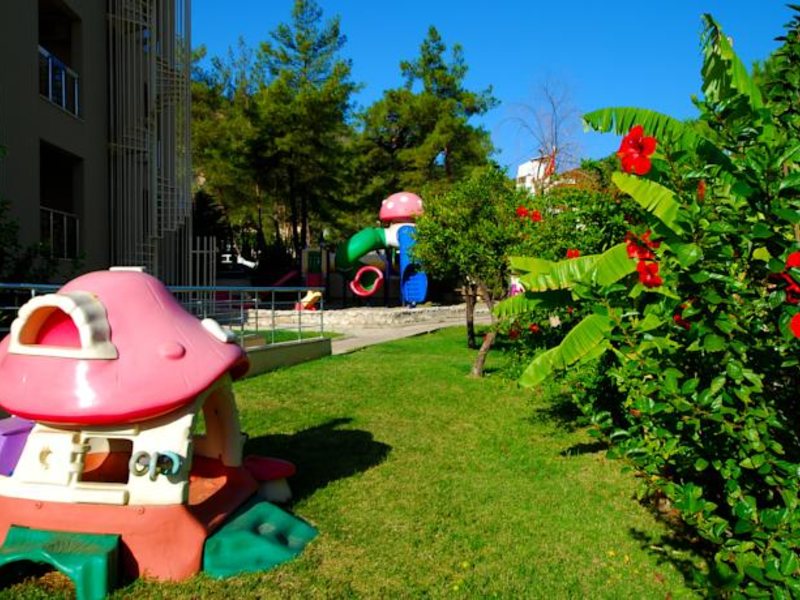 Luna Beach Deluxe Hotel (ех 63587