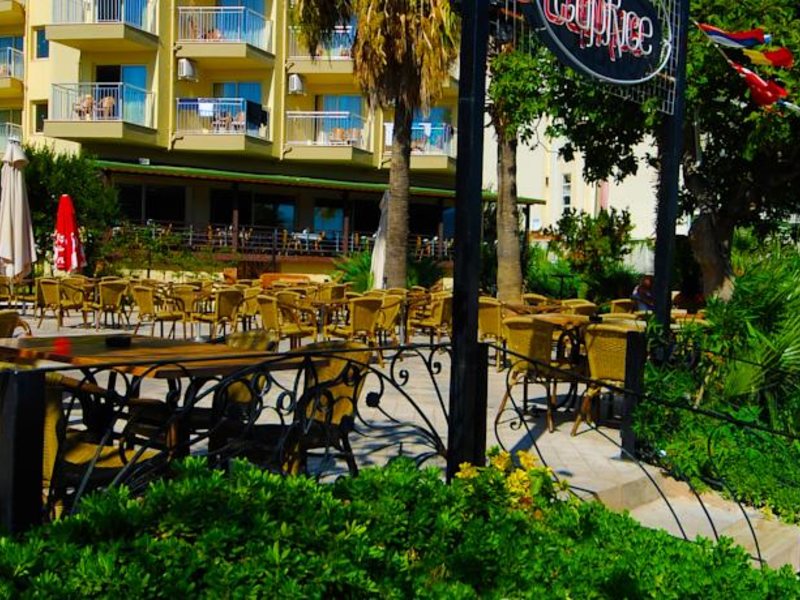 Luna Beach Deluxe Hotel (ех 63590