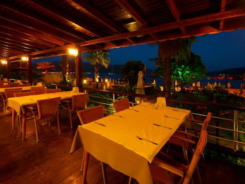 Luna Beach Deluxe Hotel (ех 63604