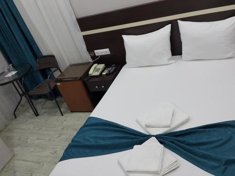 Luna Hotel Lara 303524