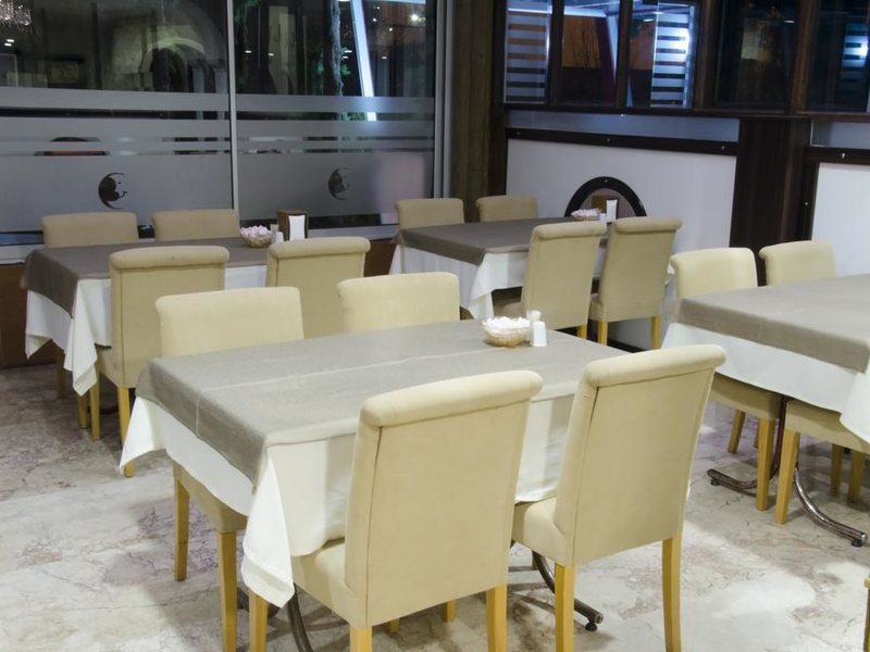 Luna Hotel Lara 303538