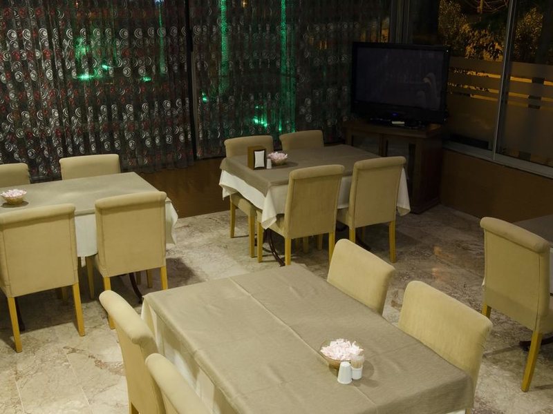 Luna Hotel Lara 303539