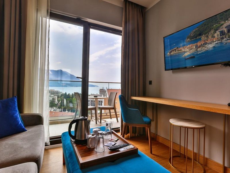 Lusso Mare Hotel 308252