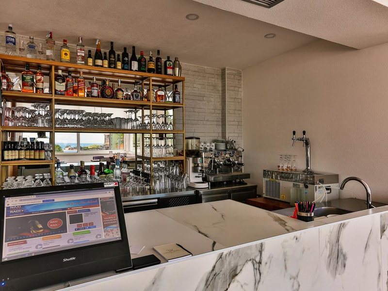 Lusso Mare Hotel 308257