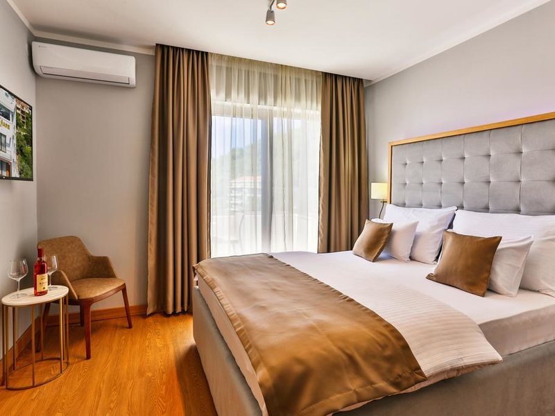 Lusso Mare Hotel 308263