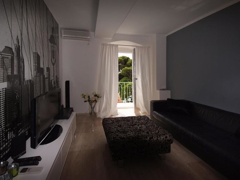 Lux M Apartments 307261