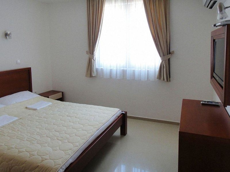 Lux Tri Ribara 233300