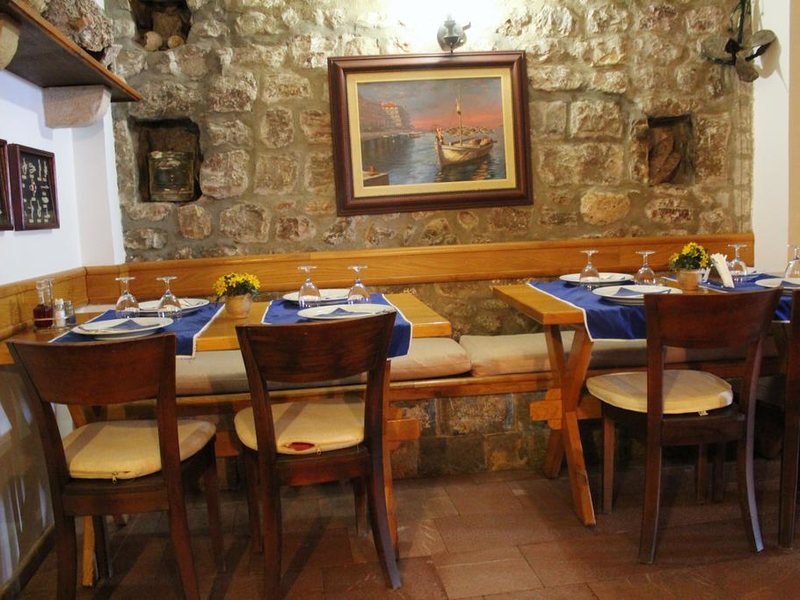 Lux Tri Ribara 233317