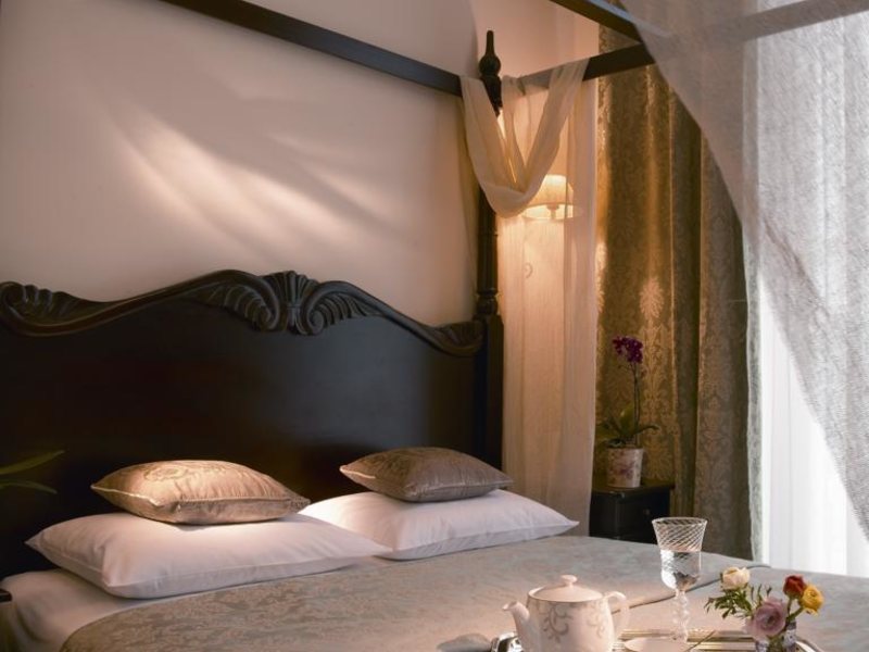 Luxembourg Hotel 250928