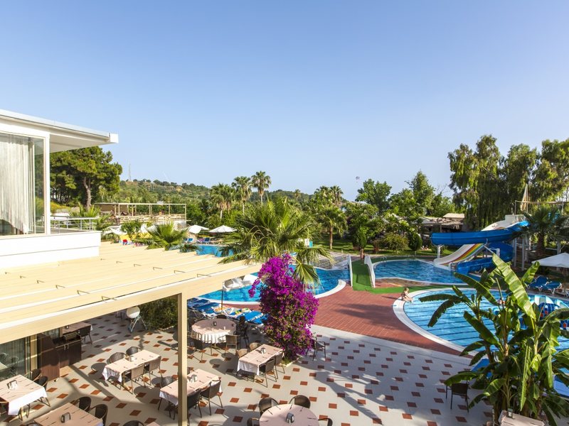 Lycus Beach Hotel 71502