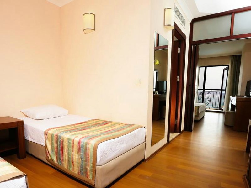 Lyra Resort Hotel 94377