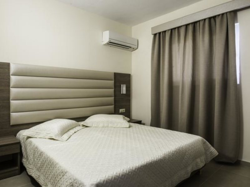 Lyristis Studios 78508