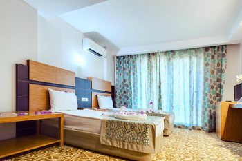 MC Mahberi Beach Hotel