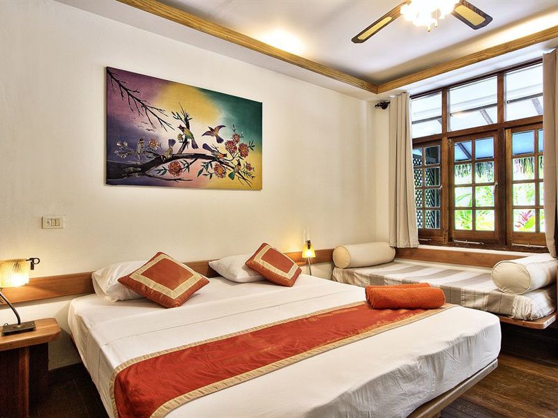 Maayafushi Tourist Resort 325157