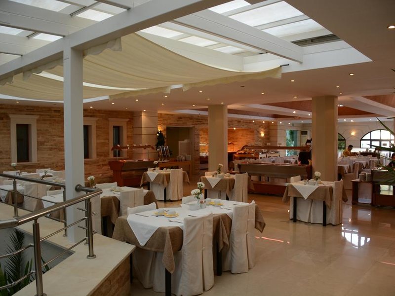 Macaris Suites & Spa  288457