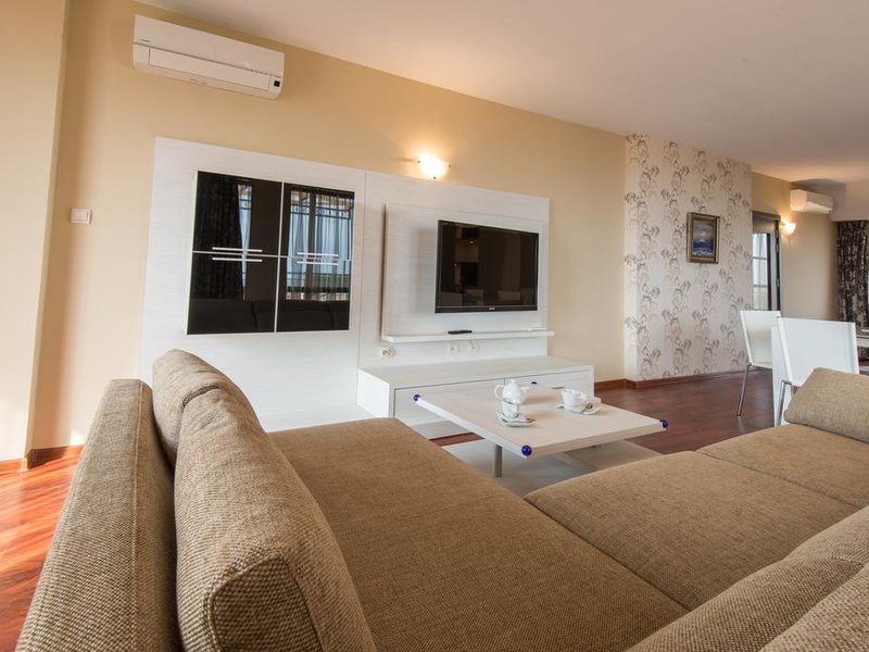 Macon Residence 166205