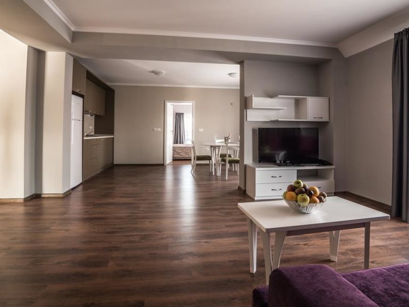 Macon Residence 166225