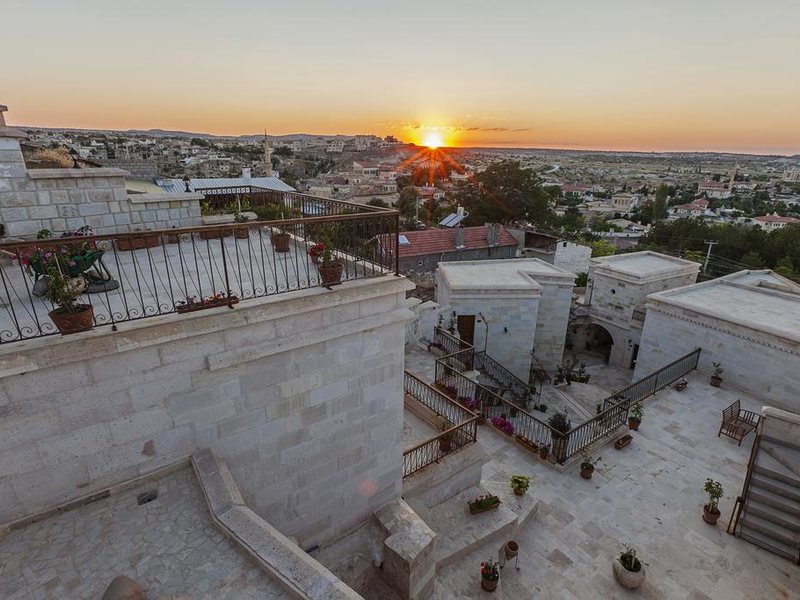 Magic Cave House 304557