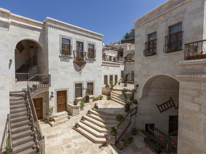 Magic Cave House 304565