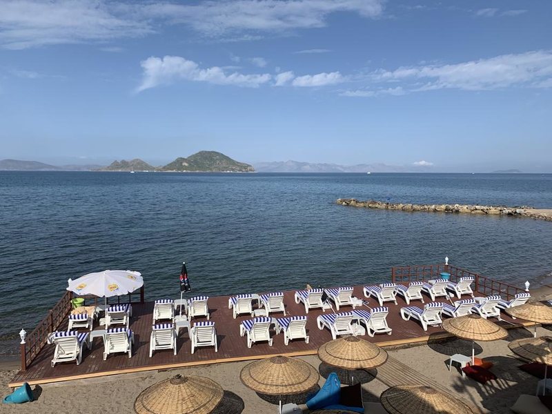 Maira Beach Hotel 303544