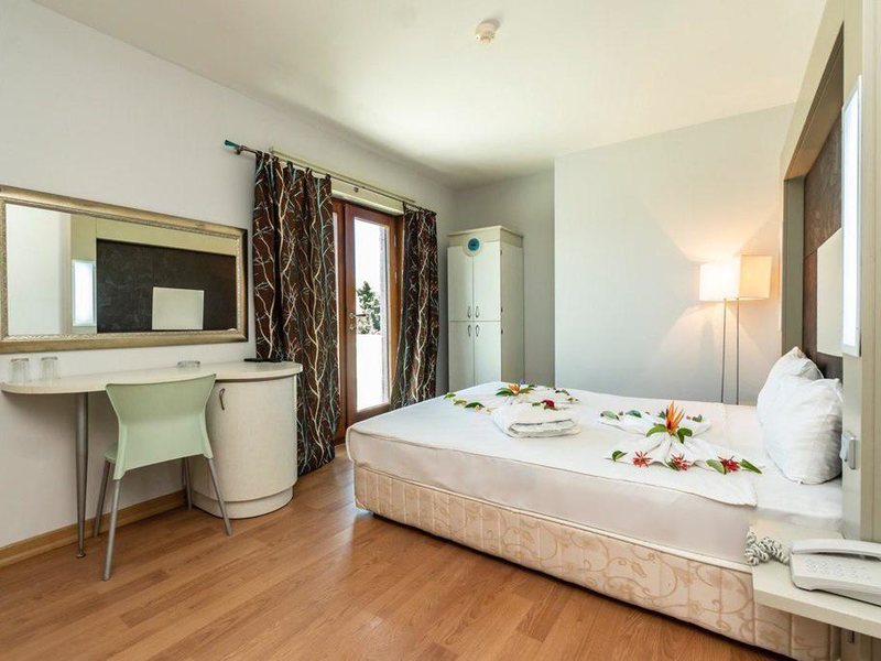 Maira Beach Hotel 303553