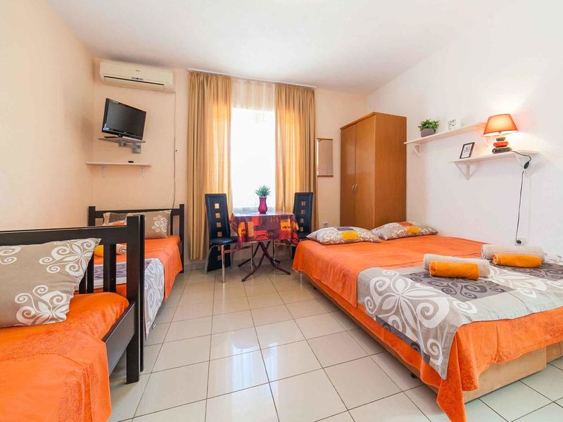 Maki Apartments 308324