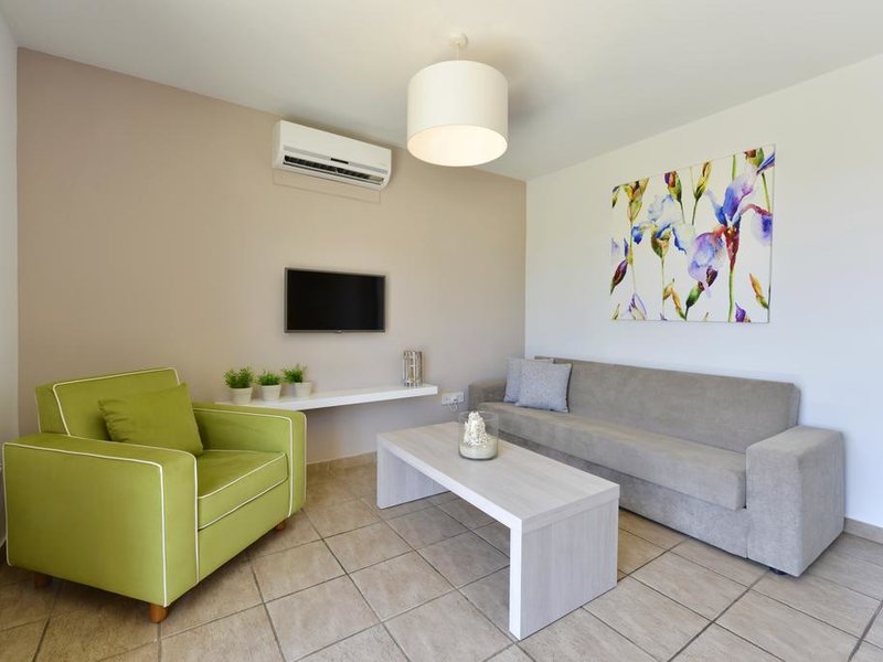 Makronissos Village Club 289777