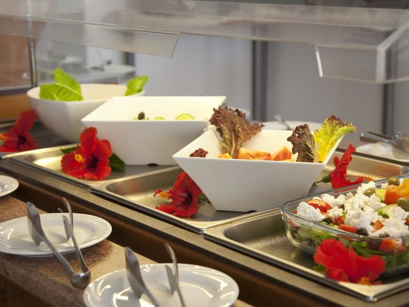 Makronissos Village Club 289794