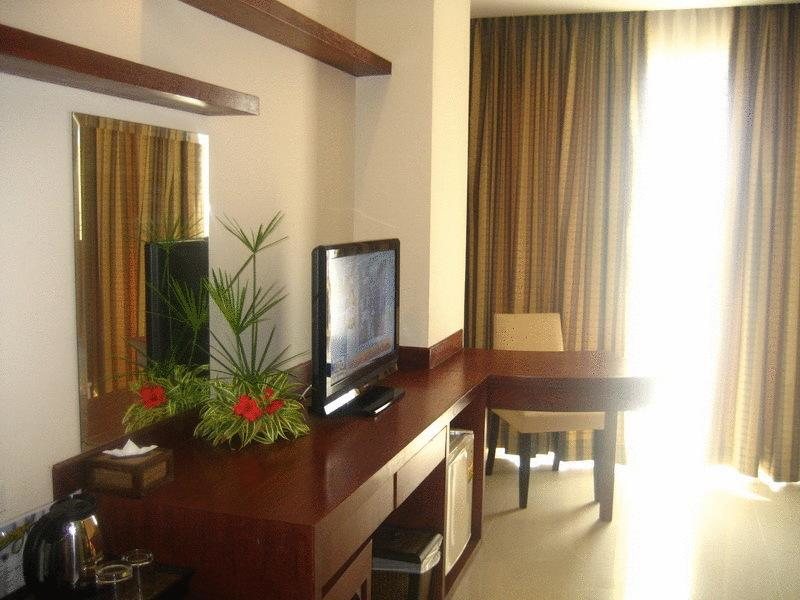 Malin Patong Hotel (ex 206188