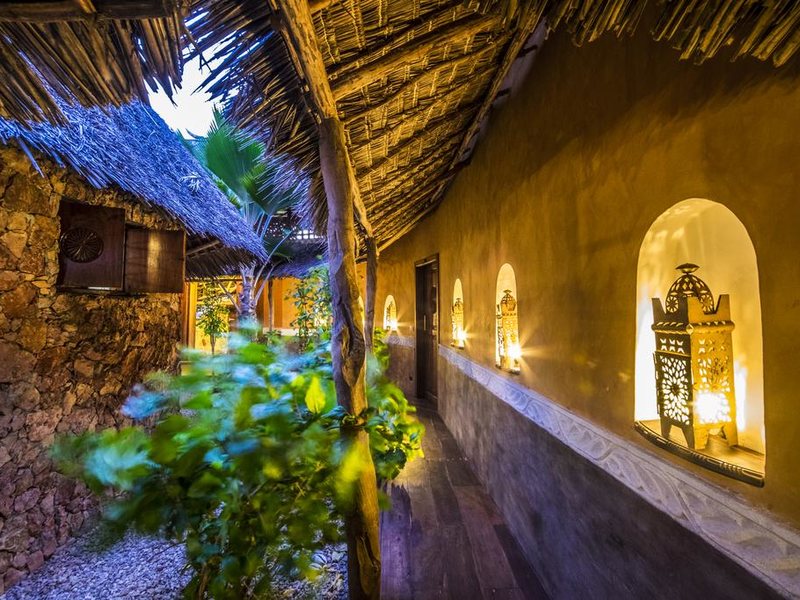 Mamamapambo Boutique Hotel  200600