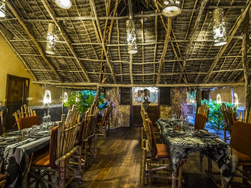 Mamamapambo Boutique Hotel  200604