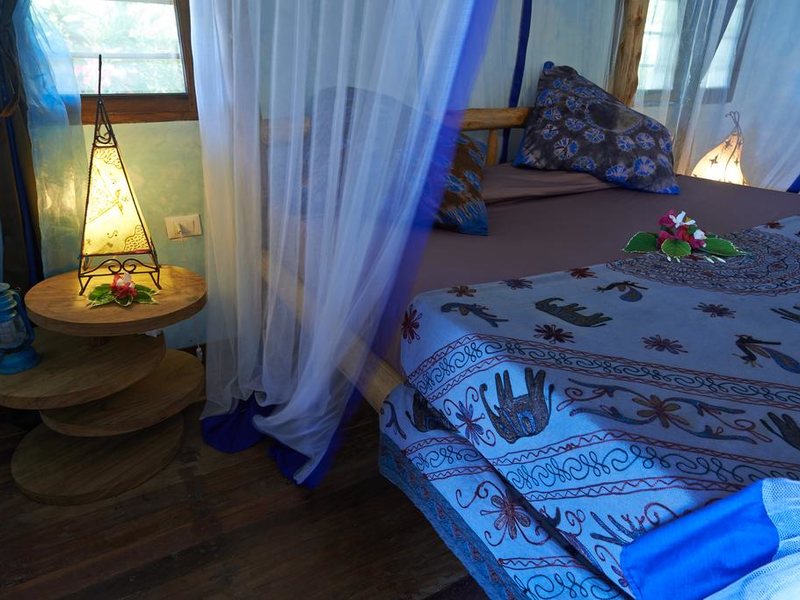 Mamamapambo Boutique Hotel  200613