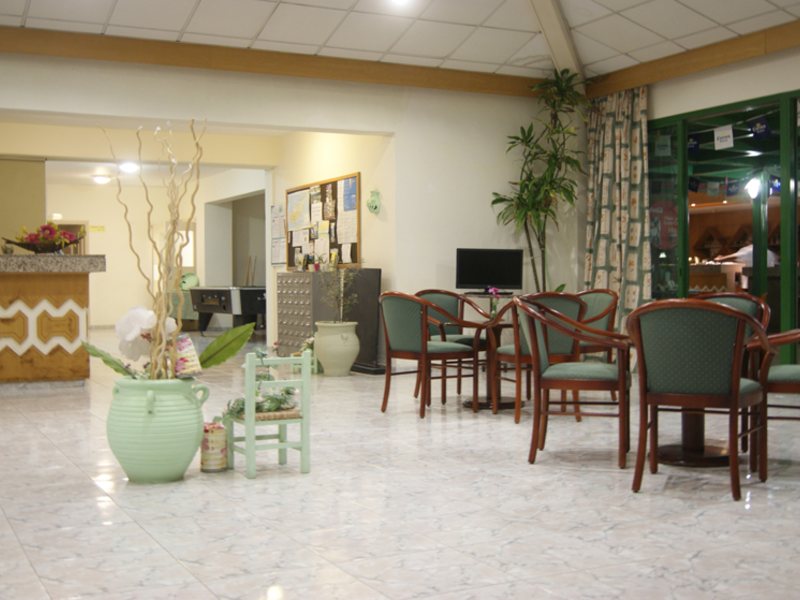 Mandalena Hotel Apts 103552