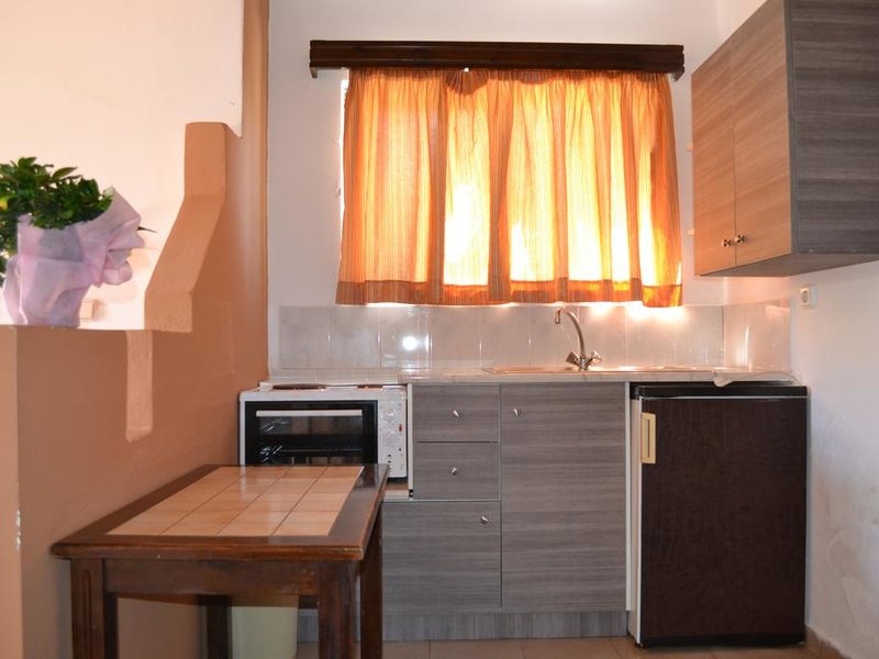 Manos Apartments 286757