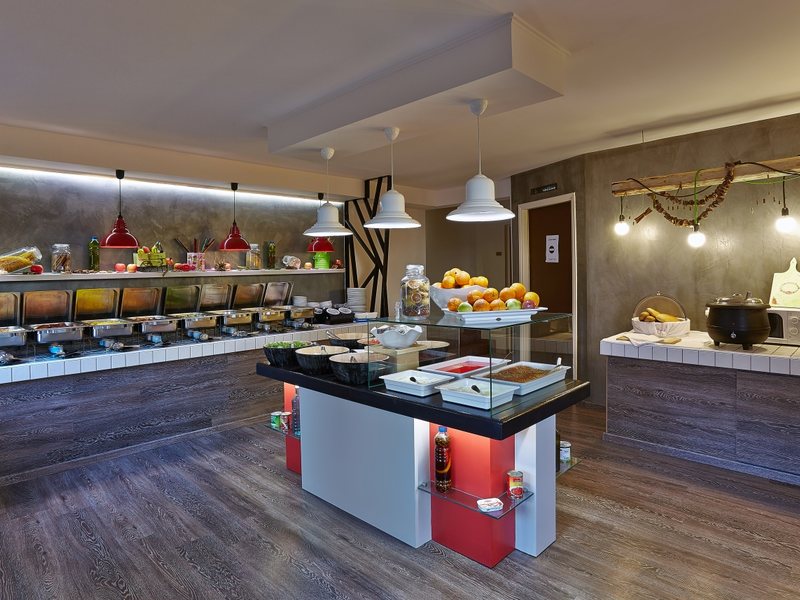 Manos Maria Hotel & Apartments  77663