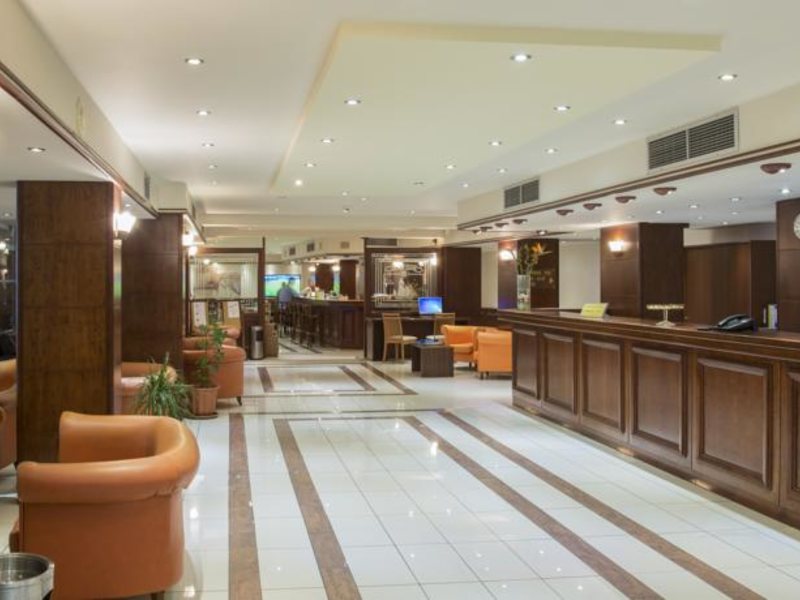 Manousos City Hotel 78083