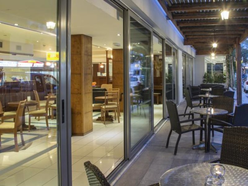 Manousos City Hotel 78084