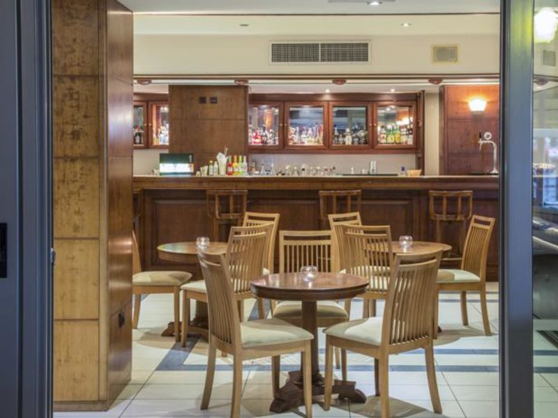 Manousos City Hotel 78085