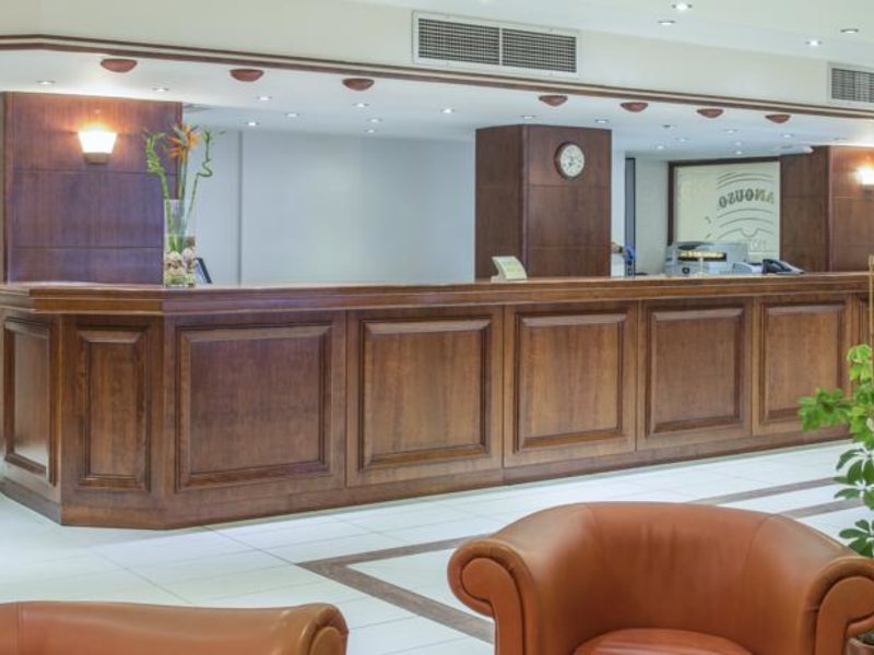 Manousos City Hotel 78088